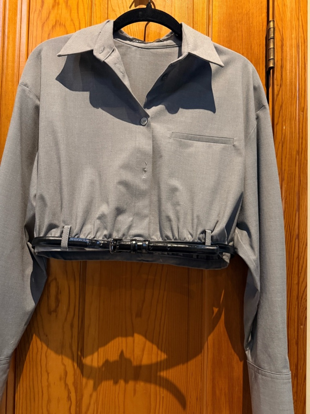 AKIRA grey cropped top